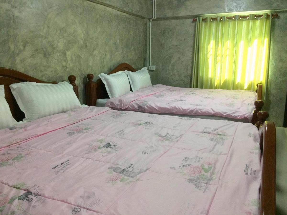 เฮือนฮอมคำโฮมสเตย์ Privatunterkunft Chiang Mai